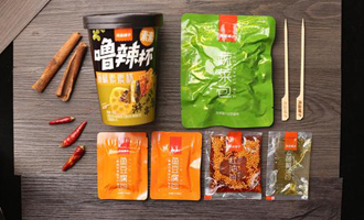 “嚕辣杯”世界杯期間“C位出道”，良品鋪?zhàn)尤绾谓璐驣P玩轉(zhuǎn)新零售？